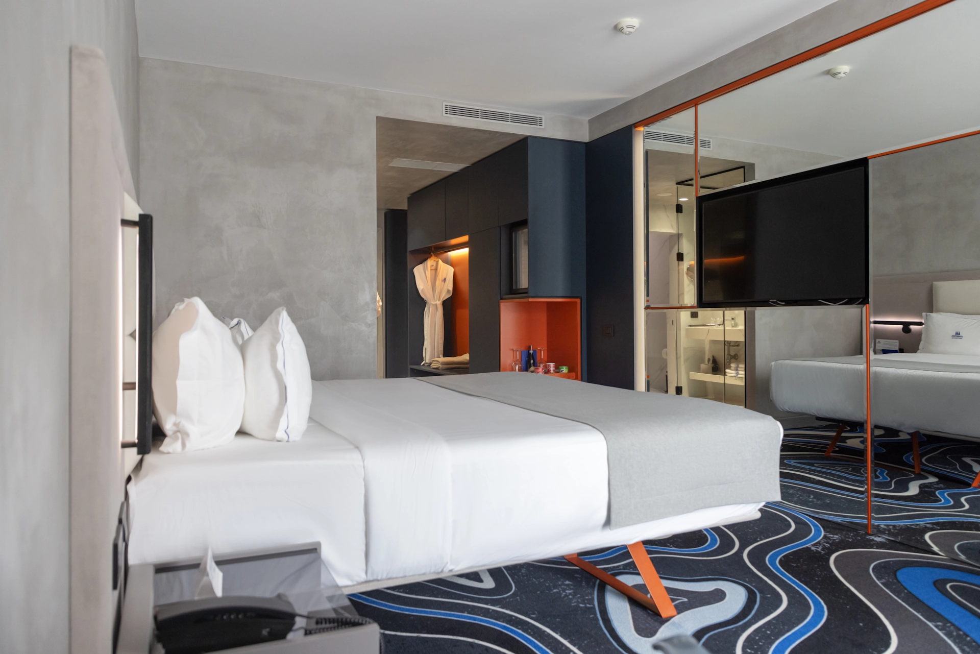 Superior Pool and Sea View at Marina Bay Resort
