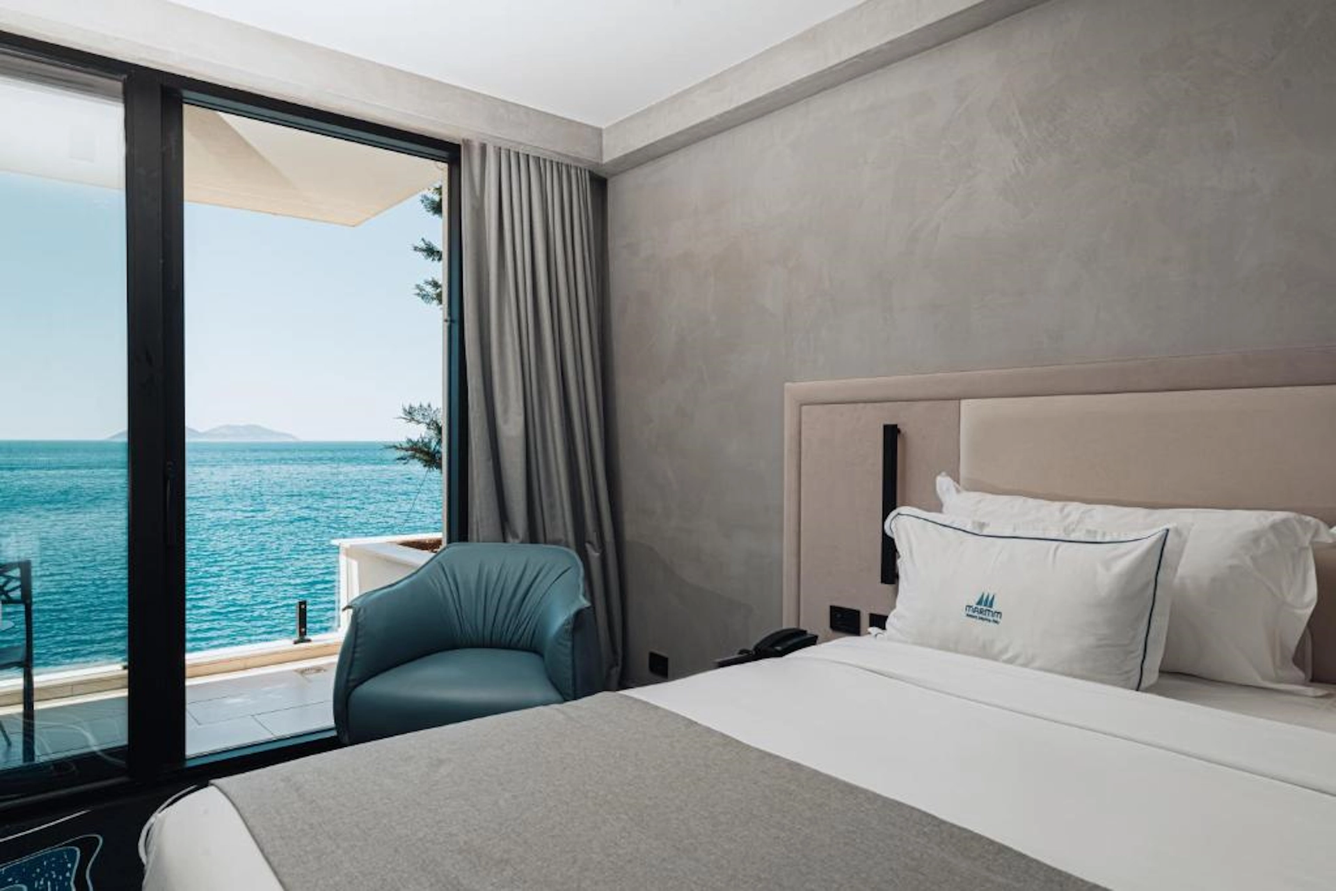 Superior Sea View at Marina Bay Resort