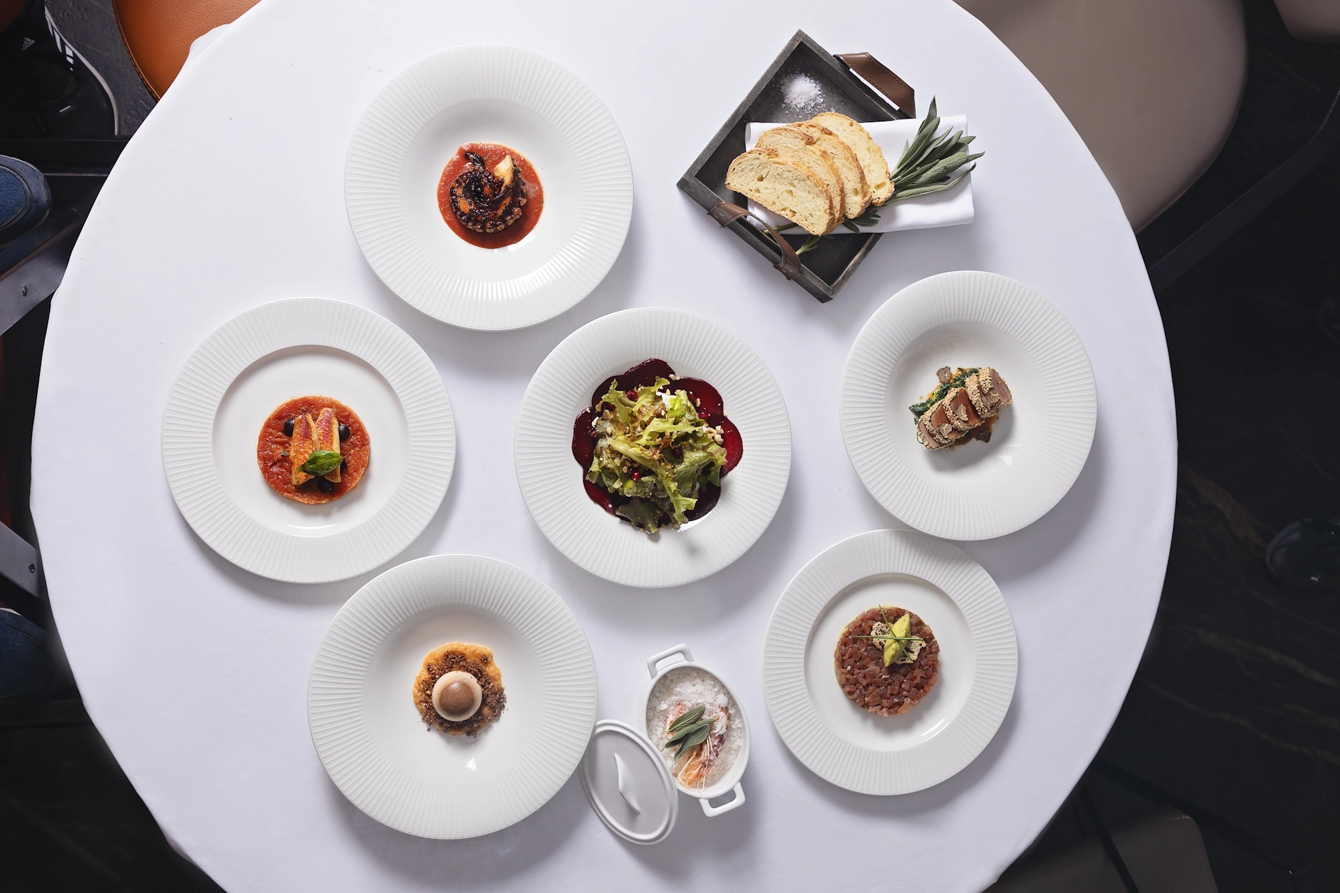 Mandarine Restaurant at Marina Bay Resort